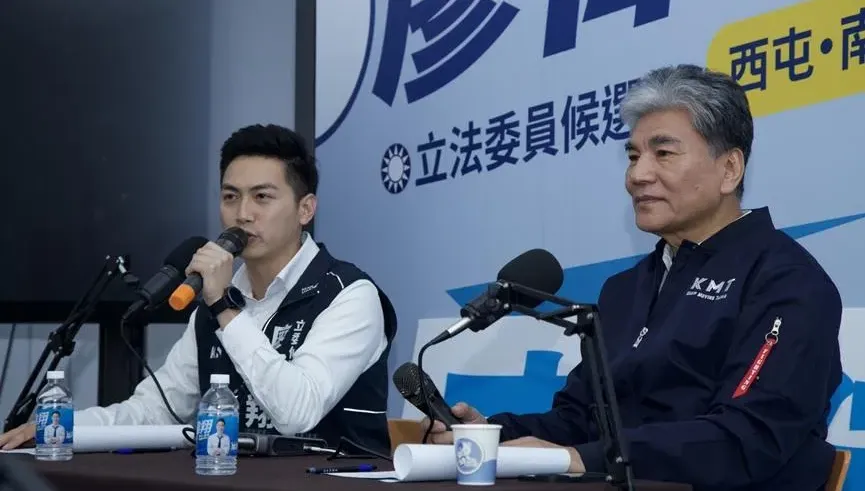 廖偉翔邀「超人氣前部長」談內政危機　李鴻源感嘆「民進黨摧毀了台灣」