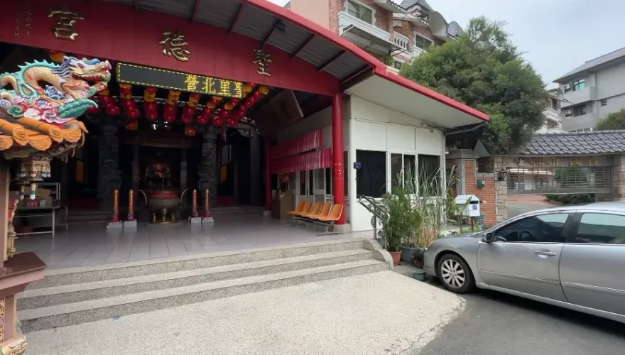 為病母唸經卻收11罰單！孝子停廟前遭人檢舉　警方曝解方