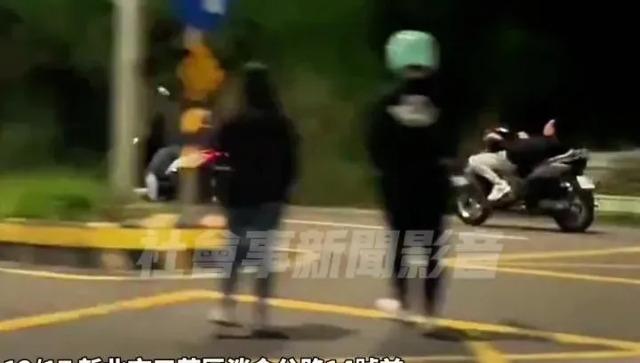 影/躺著騎、坐著騎！三芝競速猴GG了　吞9萬罰單、遭公危送辦