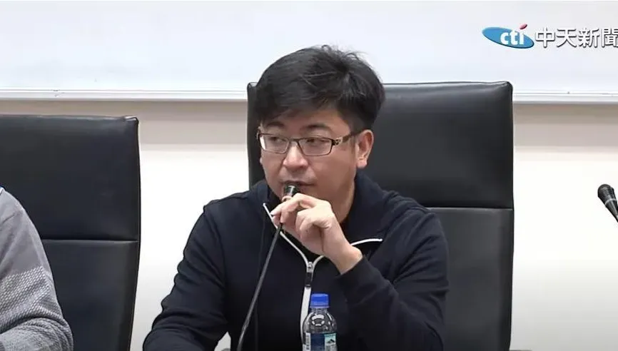謝典林爆氣駁斥加入民眾黨「挑戰姐姐」！未來2年計畫曝