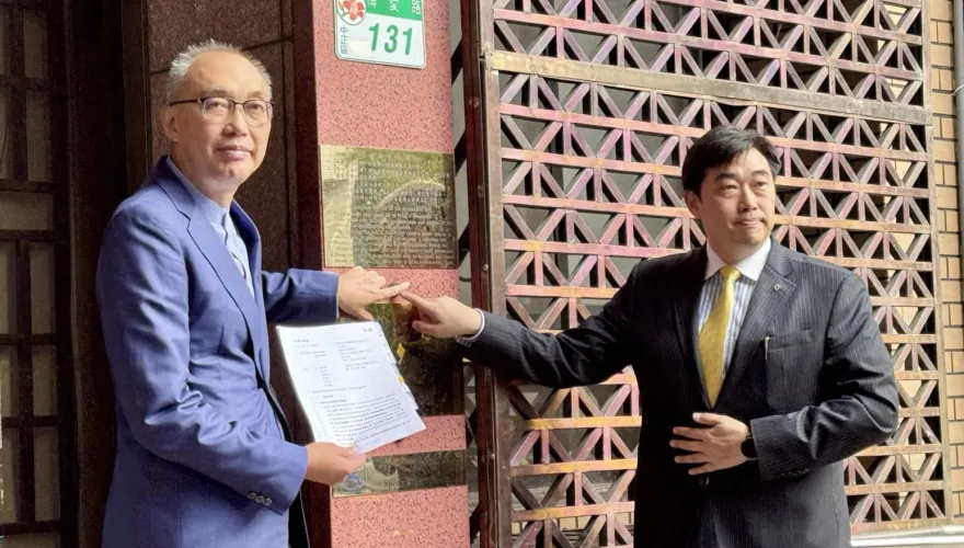 民進黨對「凱旋苑」惡意造謠　侯辦按鈴控告賴清德等人違反選罷法