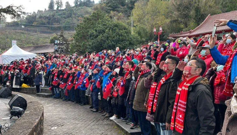 谷關、梨山雙主場跨年！抽獎大禮50吋電視　元旦限量紀念圍巾400份