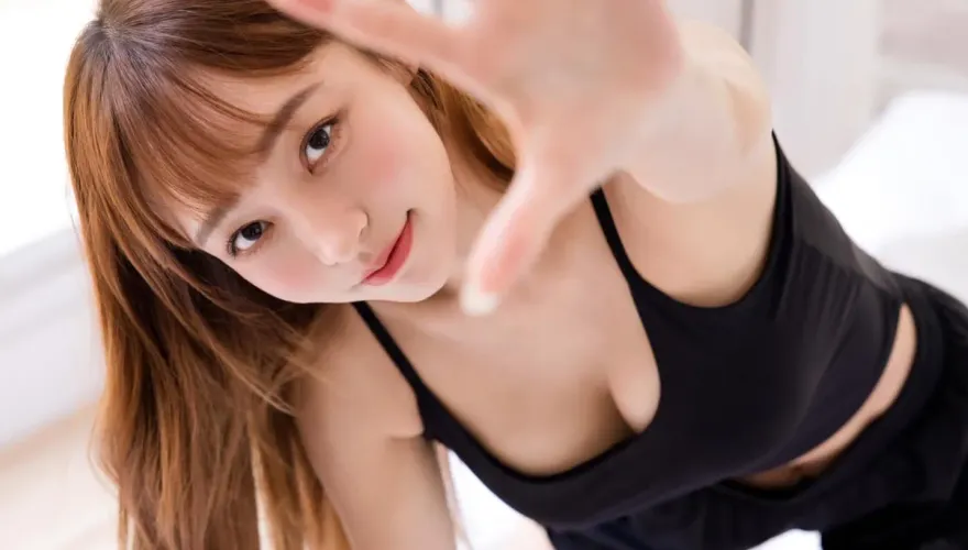 林襄險跌下山谷！出外景突軟腿　曝「膝蓋受損嚴重」全因在啦啦隊做1事