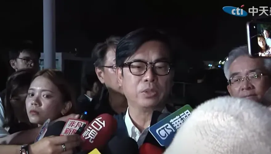 高雄跨年現場驚傳「亮刀」！市長陳其邁說話了