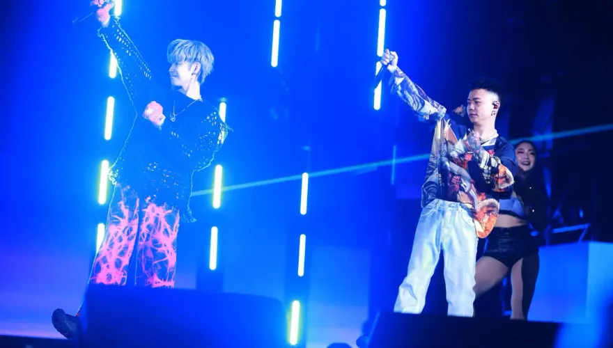 高雄跨年事故後...鼓鼓、蕭秉治登場現場情況曝光！