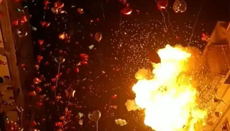 影/跨年放飛氫氣球「空中爆炸變火球」　觸高壓電線釀禍致上百戶停電2小時
