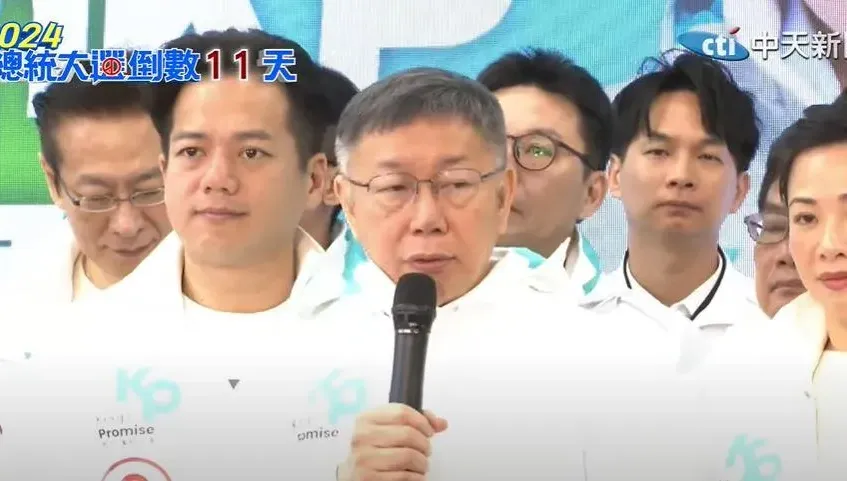 影/侯友宜競選車撤半數防彈玻璃　柯文哲：我不喜歡政治干擾運作