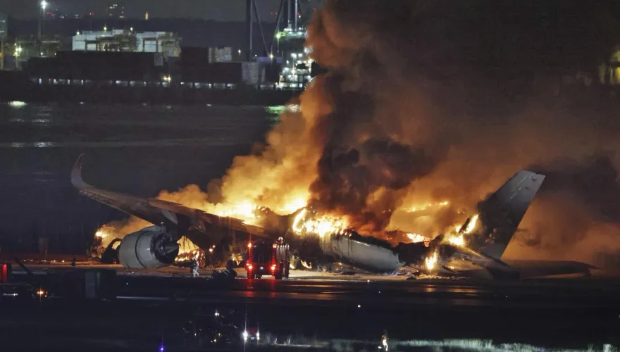 羽田機場2機相撞！海保機機長嚴重燒傷搶救後已脫險　警方近日將進行偵訊