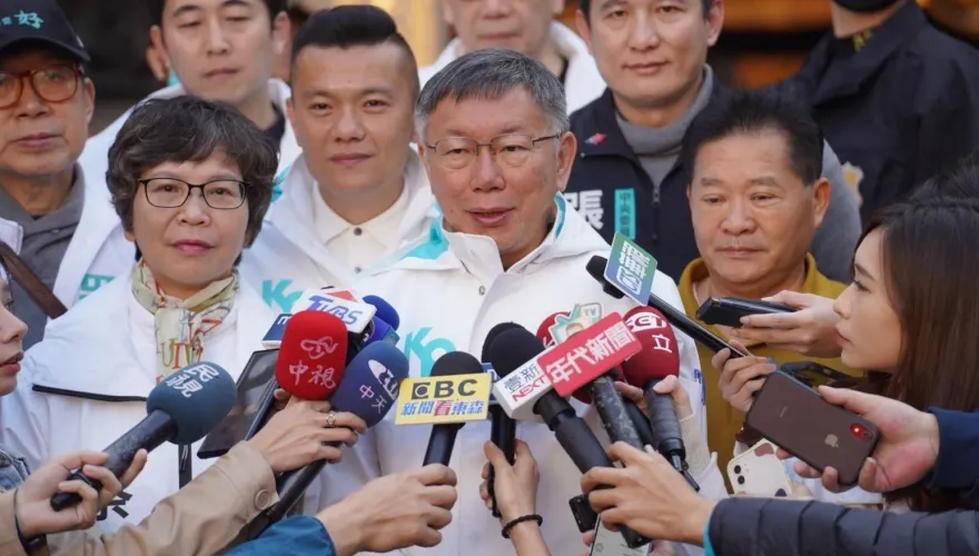 陳時中說高端合約封存是造謠　柯文哲回嗆：講到這我就火氣大！