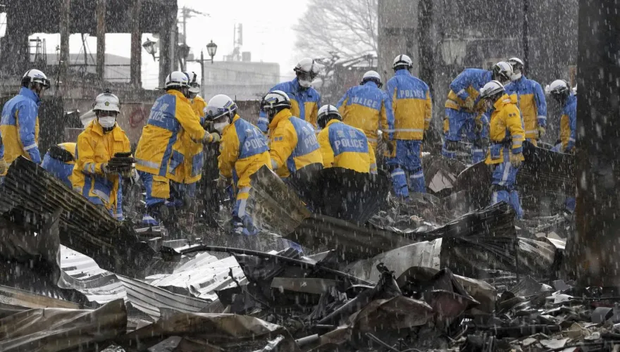 影/能登地震死亡人數已百人！日氣象廳：4天半內記錄到1045起地震