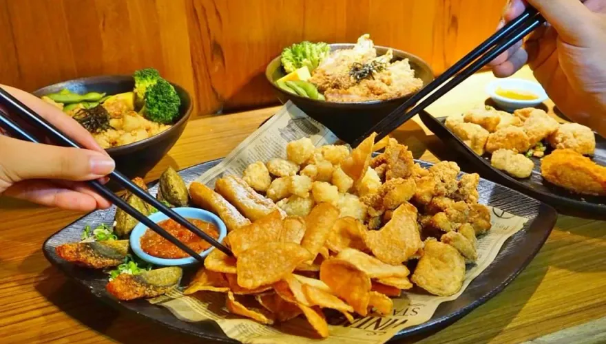 台南鹹酥雞攤超狂！一副烏魚子賣300元　全網驚「配高粱更讚」