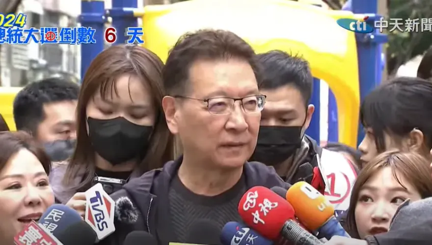 影/柯文哲酸侯友宜「猴子上樹知道屁股紅」 趙少康：他急了