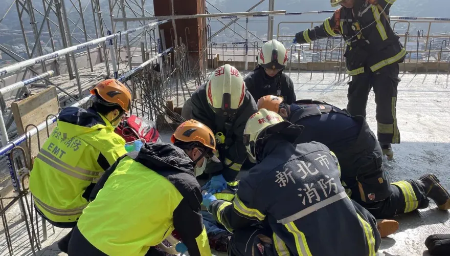 新店62歲工人41樓拆防護網　墜落39樓「爆頭亡」今午相驗