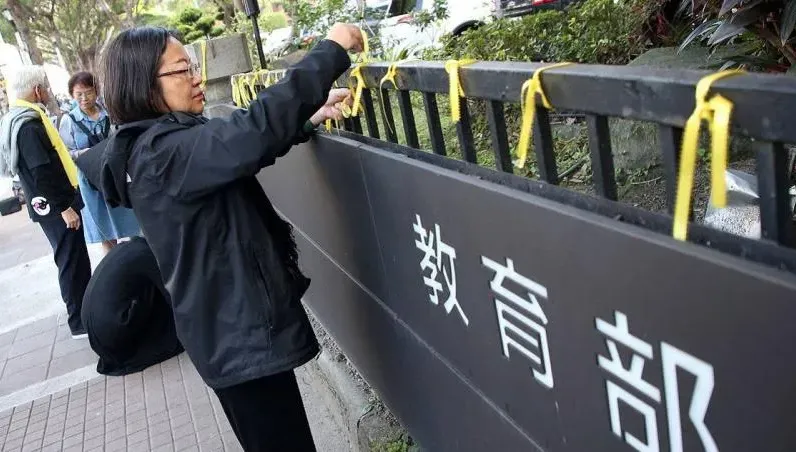 校園怎麼了？國小暴力事件「11年暴增4倍」　老師無奈：沒法管、也管不動！
