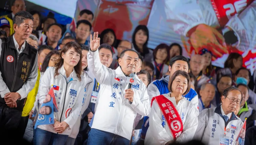 「支持柯文哲就是保送賴清德」！ 周典論女兒代郭發聲
