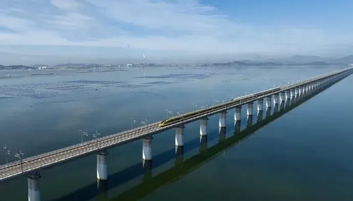 全世界最快！陸CR450高鐵明年將通車　「時速飆破453km」京滬直達僅需2.5hr