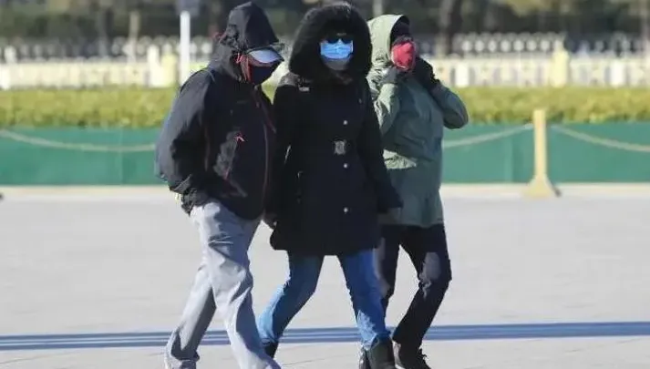 投票日天氣「一張圖看懂」！輻射冷卻早晚溫差大　注意「這地區」有雨勢