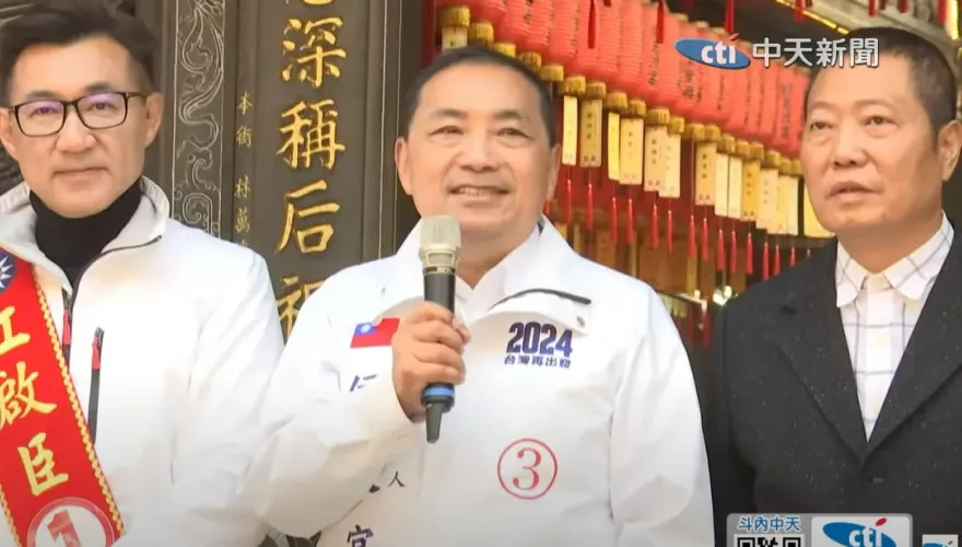 影/大選倒數1天！侯友宜坐電梯遇鄰居喊：趕回國投票「不讓孩子上戰場」