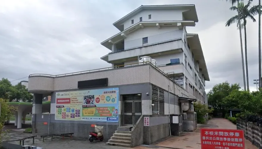 快訊/換選務人員出包？宜蘭爆投開票所竟要民眾「戴口罩才能投票」
