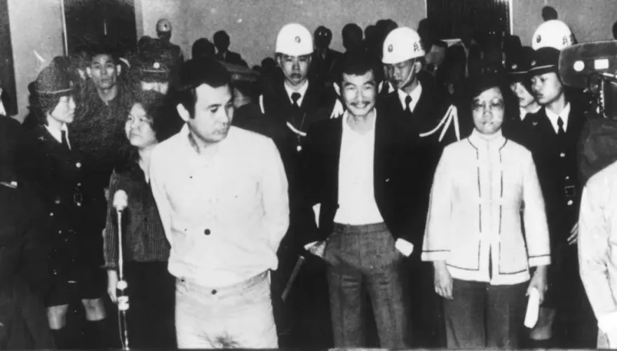 施明德曾自曝為何帶著微笑接受死刑審判　黃揚明：向民主鬥士致敬