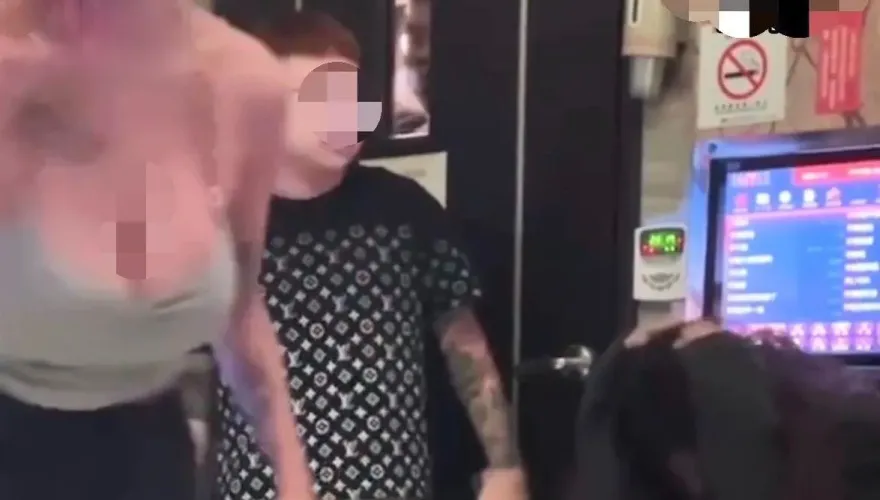 快訊/半胛超兇「乾妹」跟同夥落網了！KTV凌虐嫩妹　警5小時逮2人曝衝突原因