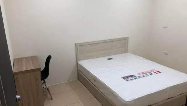 辛酸人生！他租鄉下套房「月租5500元沒窗戶」　網看傻勸退：好像棺材