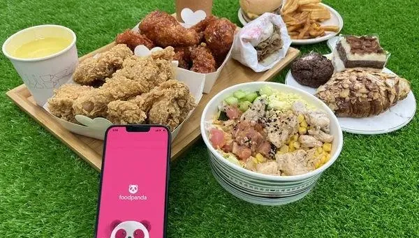 懶人福音來了！「外送費9元起」今天開搶　各種美食「限時9天」買一送一