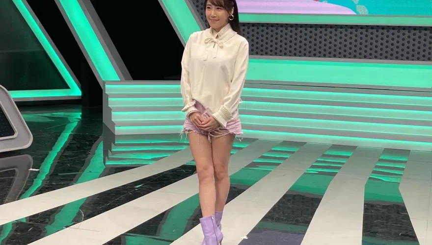 「最美雙胞胎」依依離婚！妹妹佩佩：不意外　怕掃到愛莉莎莎颱風尾認一度想刪留言