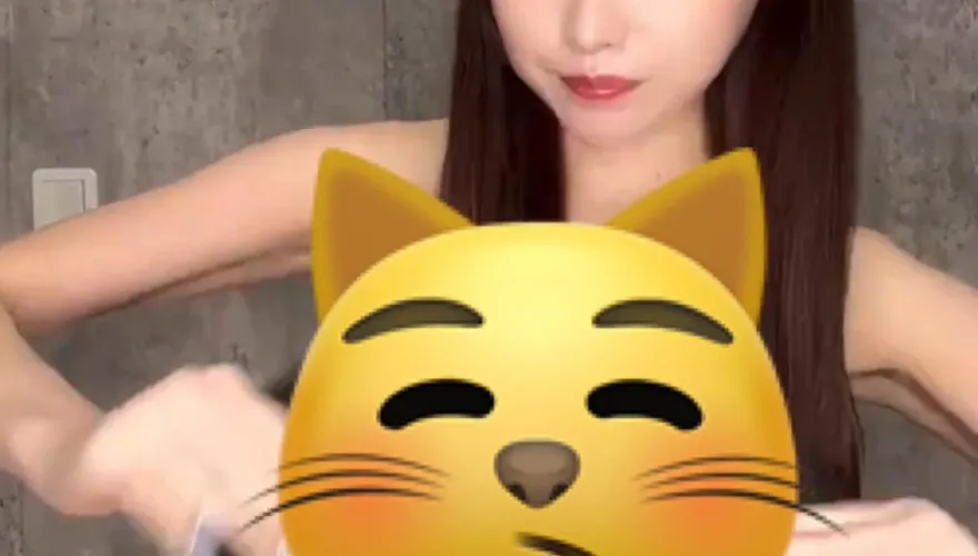 影/暫停鍵按了幾次快說！情色網美「轉盤挑戰」嗨翻鐵粉　幾百萬人尋小紅點