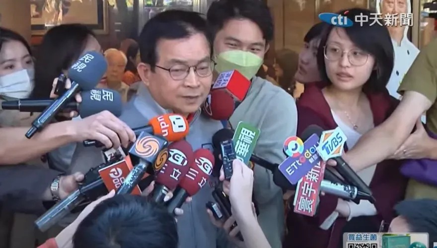 稱一早收到訊息「召委有意禮讓黃珊珊」　賴士葆曝：是圈外人朋友告知