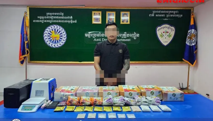 上銬照片曝！30歲台男柬埔寨製販毒品被捕　警搜出逾10公斤原料