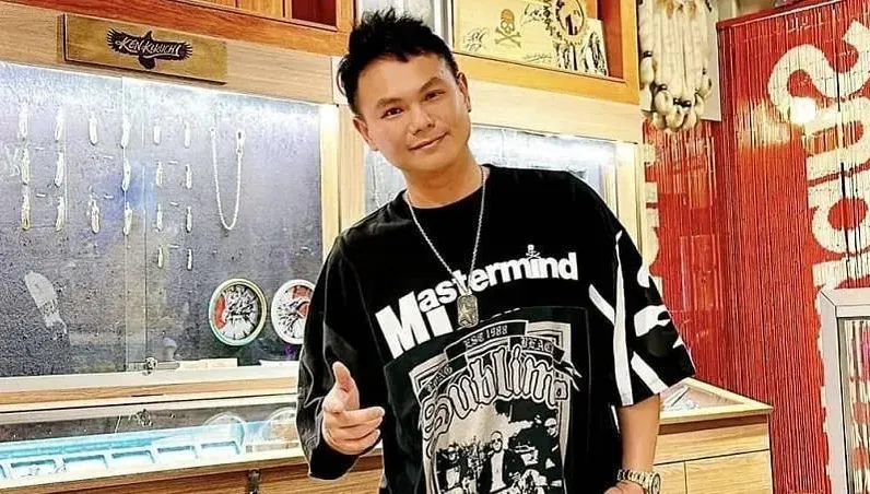 扁人前一天才PO「心態健康」　超哥遭酸：一個Toyz讓你現形