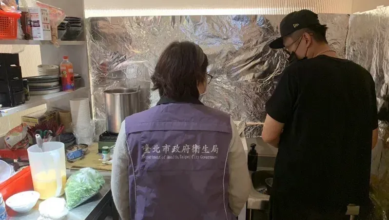 超哥餐廳遭檢舉「魚有臭味」！衛生局揪4項缺失　要求25日前改善