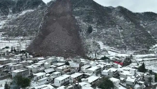 揪親戚來吃飯「1家17口慘遭活埋」　雲南山體滑坡已知31死…專家曝原因