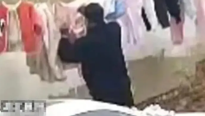 荒唐！聽迷信稱女性內衣能「治病轉運」　男子狂偷「被抓時還穿著」