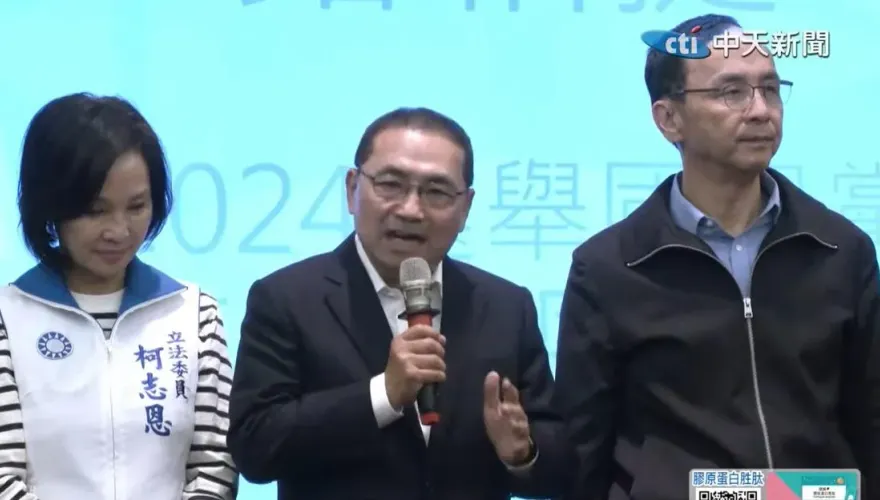 到高雄謝票！支持者突倒地　侯友宜連忙中斷致詞跳下台關心