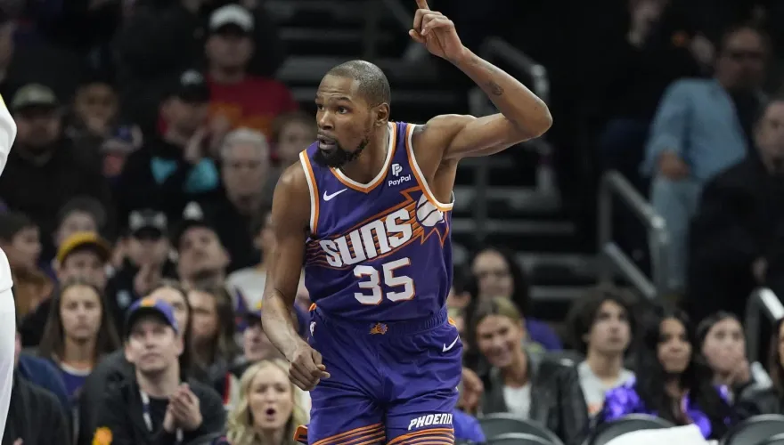 NBA「過年精彩對決」前瞻！太陽VS勇士：杜蘭特與格林的恩怨交織