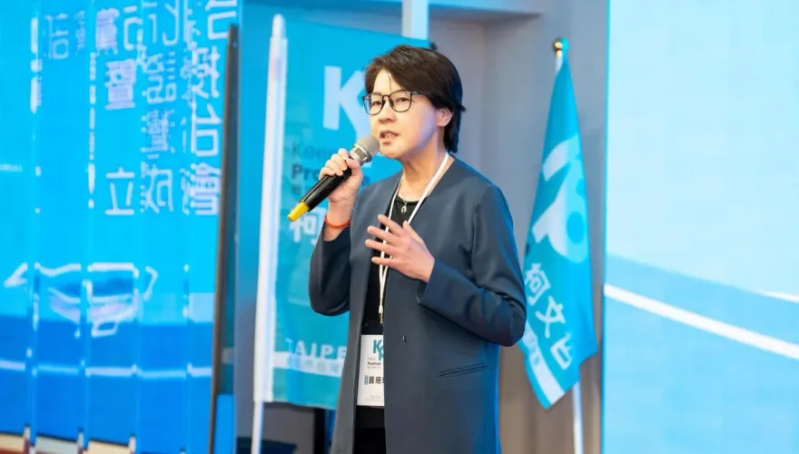 韓國瑜訪民眾黨…黃珊珊當面驚吐「這句話」　媒體人瞠目結舌：她真的怕了