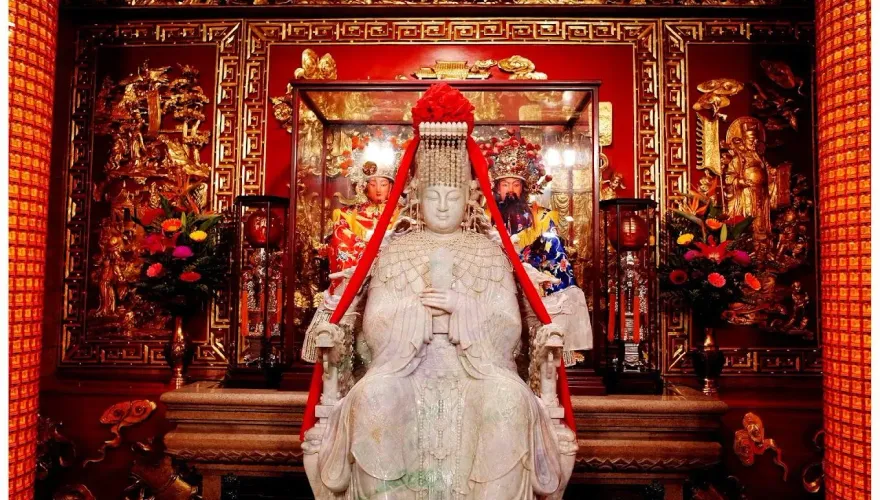 神明也會挑醫師？年輕病人看診「神明說找你」醫檢查驚：太厲害