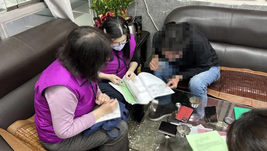 里長嘆手頭緊！除夕拒酒測賴帳18萬　行政執行官上門催討允分期