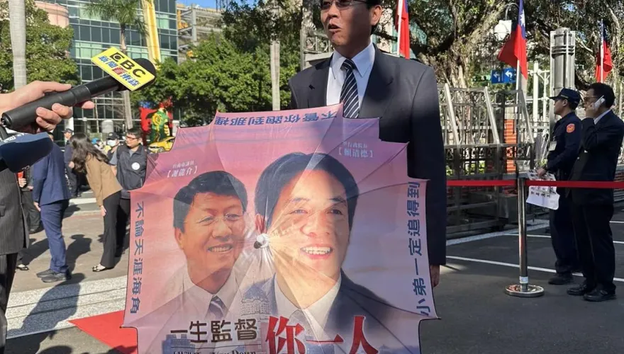影/賴清德真愛走立院紅毯！　謝龍介表白「一生監督你一人」連綠委都讚「浪漫」