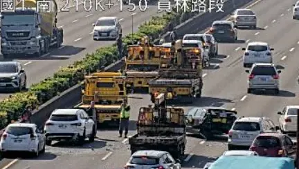 快訊/國1員林段「10車大追撞」！佔2線道　回堵到埔鹽系統