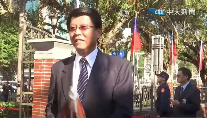 立院開議準備好了！謝龍介：一生監督你一人正式開工