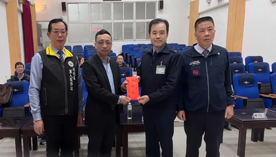 數博整合公司董事長張志綸率敬軍團　慰問空軍第3聯隊