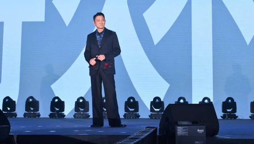 劉德華罕談隱婚內幕！直言上一代藝人也沒說：以為是可以的