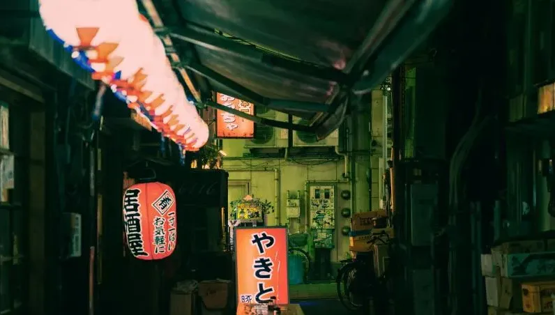 遊日見居酒屋「這7雷點」別去！　在台日人曝：招牌寫「OO吃到飽」最危險