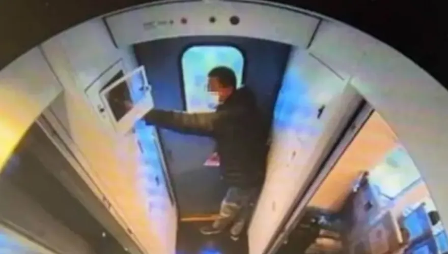 旅客手賤拉「車長閥」！害新自強號突煞停　台鐵已報案