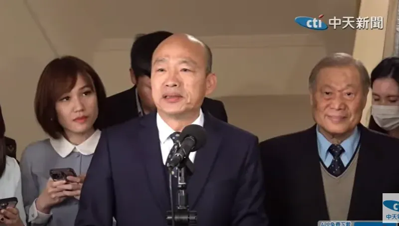 影/韓國瑜首度視察院內！大讚周萬來資歷豐富能「一錘定音」