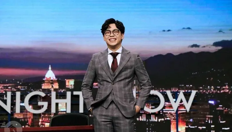 賀瓏《夜夜秀》最後一集哽咽！阿嬤昔勸「不要碰政治」如今難過到睡不著