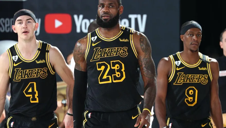 湖人「曼巴戰袍」重出江湖！將與Kobe雕像揭幕儀式同天登場